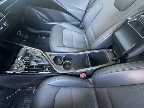 Used 2023 Kia Niro EX Touring image 37