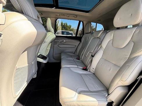 Used 2023 Volvo XC90 B6 Ultimate image 36