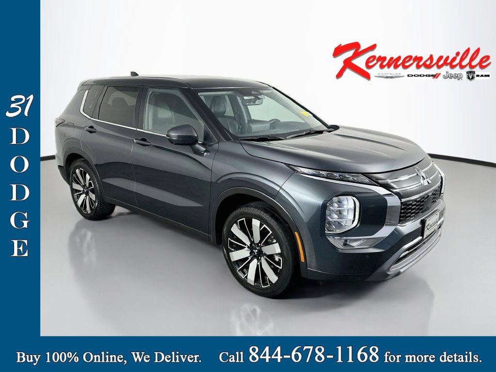 Used 2025 Mitsubishi Outlander SE AWD/4WD image 1