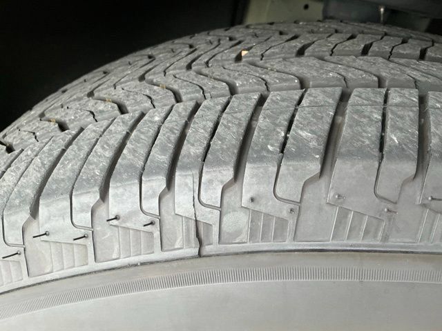 Used 2023 Chevrolet Traverse LT w/ LPO, Floor Liner Package AWD/4WD image 12
