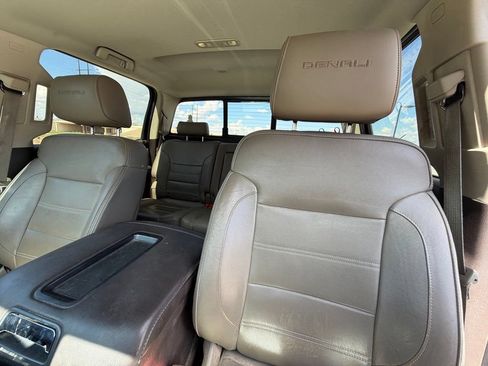 Used 2014 GMC Sierra 1500 Denali w/ Suspension Package, Off-Road AWD/4WD image 11