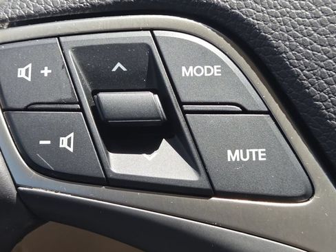 Used 2014 Hyundai Azera Limited FWD image 27