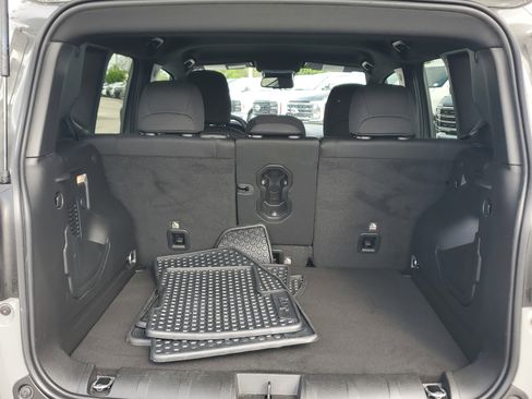 Used 2022 Jeep Renegade Altitude w/ Convenience Group AWD/4WD image 14