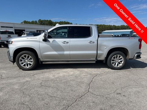 Used 2021 Chevrolet Silverado 1500 LTZ w/ Technology Package image 2