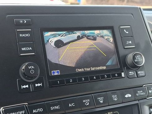 Used 2020 Honda Odyssey LX image 18