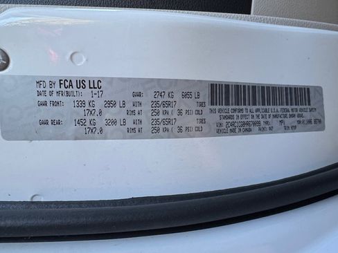 Used 2017 Chrysler Pacifica LX image 43