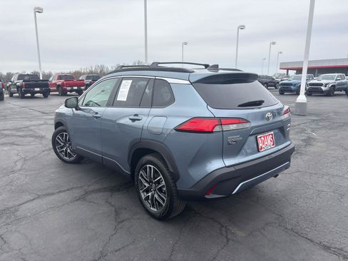 Used 2026 Toyota Corolla Cross XLE w/ Convenience Package image 6