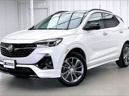 Used 2020 Buick Encore GX Essence w/ Advanced Technology Package AWD/4WD image 2