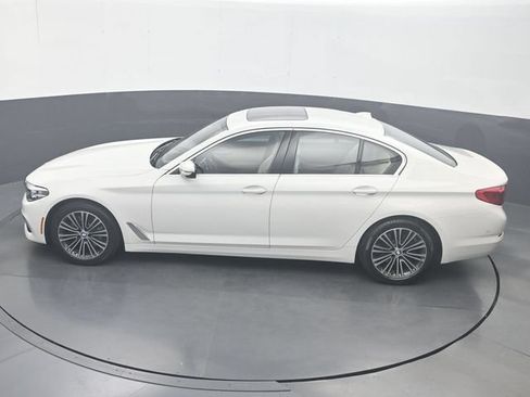 Used 2019 BMW 530i w/ Premium Package RWD image 21