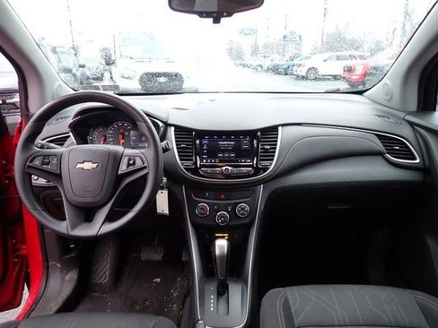 Used 2018 Chevrolet Trax LT image 12