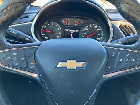 Used 2024 Chevrolet Malibu LT image 19