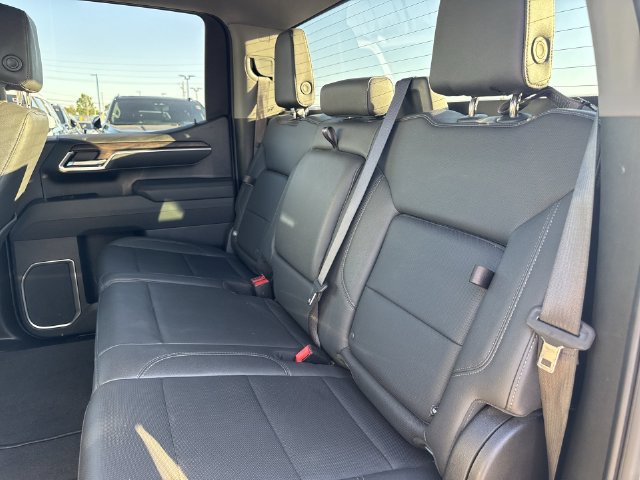Used 2025 GMC Sierra 1500 SLT AWD/4WD image 24