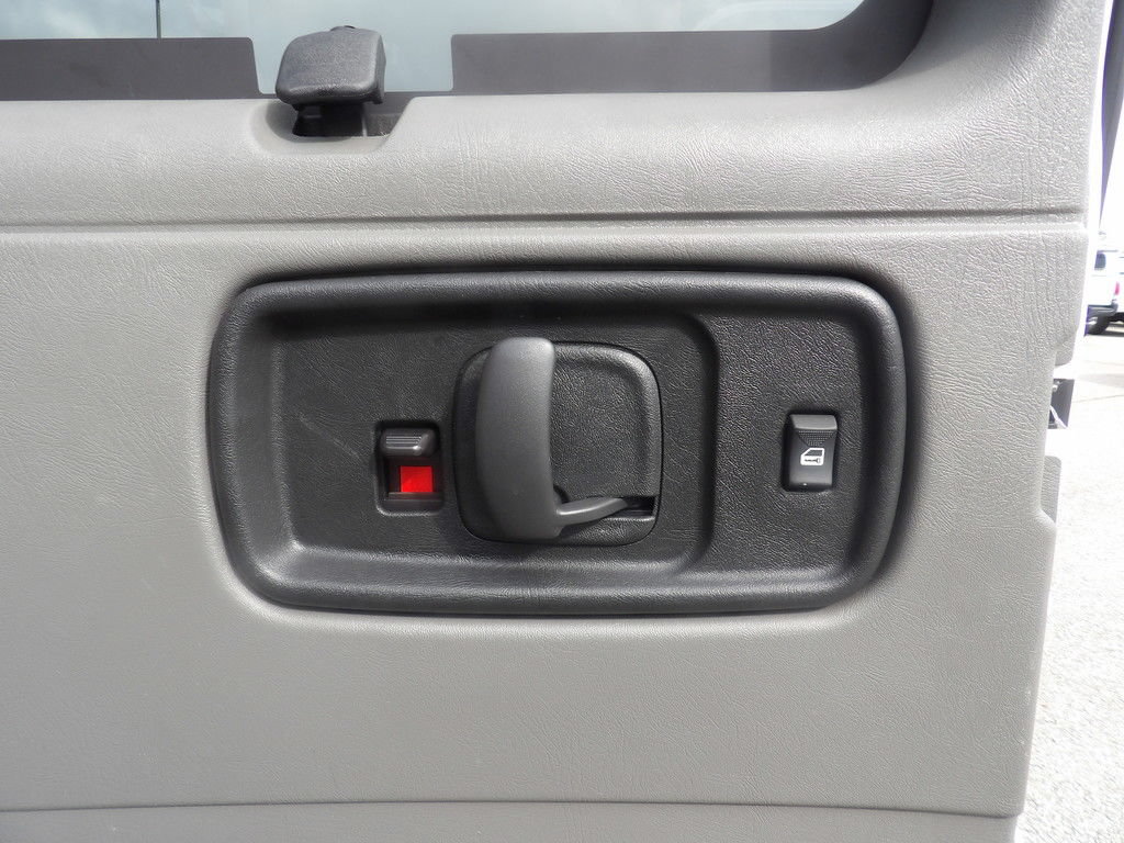 Used 2025 Chevrolet Express 3500 LT w/ LT Preferred Equipment Group RWD image 48