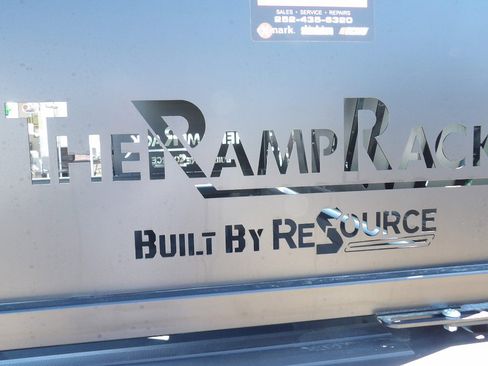 Used 2024 Ford F150 XL RWD image 3