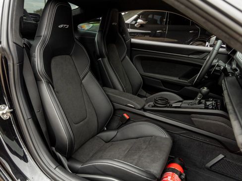 Certified 2026 Porsche 911 GT3 image 36