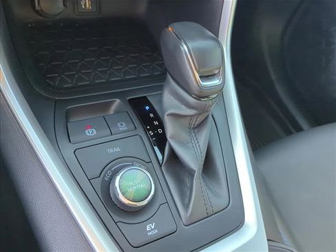 Used 2023 Toyota RAV4 XSE AWD/4WD image 23