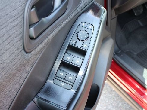 Used 2023 Nissan Rogue S FWD image 13