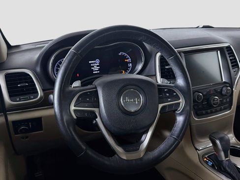 Used 2017 Jeep Grand Cherokee Limited w/ Luxury Group II RWD image 18