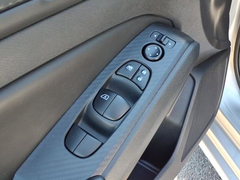 Used 2023 Nissan Altima 2.5 S FWD image 16
