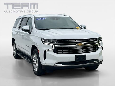 Used 2023 Chevrolet Suburban Premier image 1