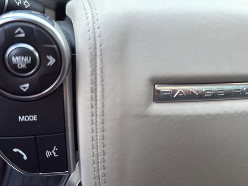 Used 2016 Land Rover Range Rover HSE image 14