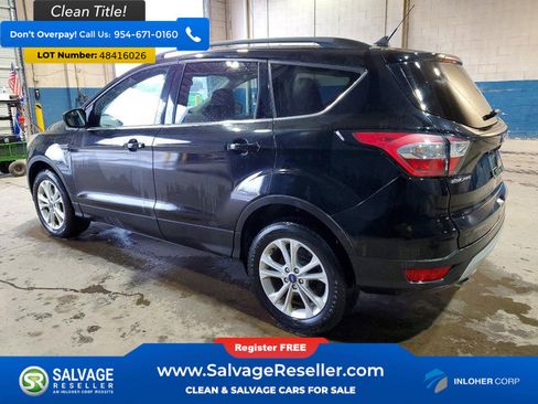 Used 2018 Ford Escape SE w/ SE Sync 3 Package AWD/4WD image 3