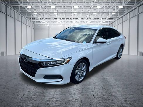 Used 2018 Honda Accord LX image 3