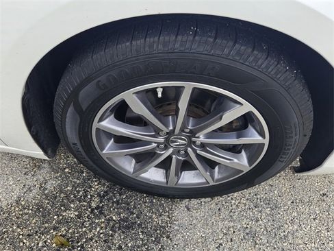 Used 2019 Acura TLX image 10