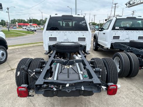 New 2026 Ford F350 XL w/ XL Chrome Package AWD/4WD image 3