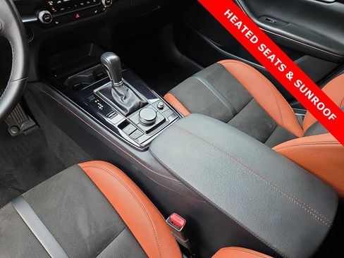 Used 2024 MAZDA CX-30 Carbon image 25