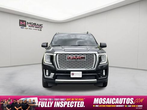 Used 2021 GMC Yukon Denali w/ Denali Ultimate Package AWD/4WD image 2