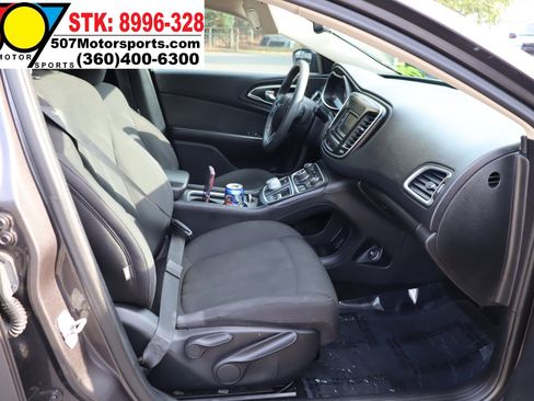 Used 2016 Chrysler 200 LX image 18