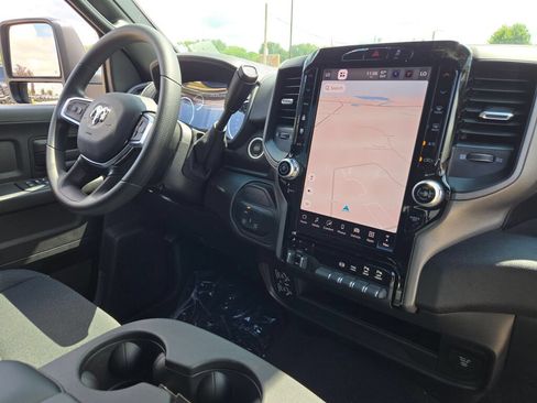 New 2026 RAM 3500 Tradesman AWD/4WD image 10
