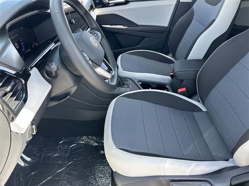 New 2025 Volkswagen Taos S image 15