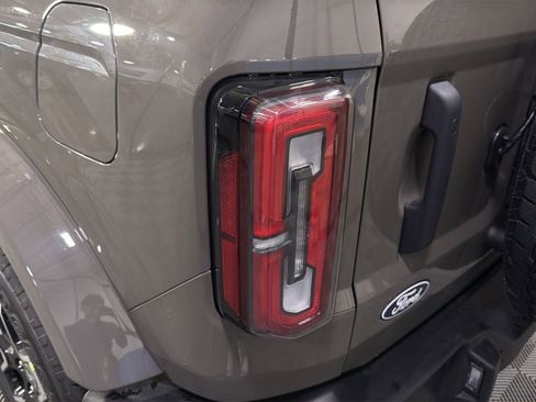 New 2026 Ford Bronco Outer Banks AWD/4WD image 18