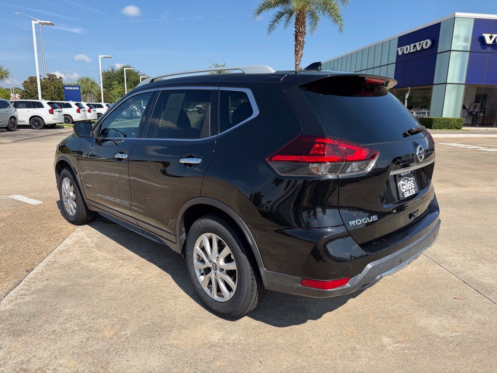 Used 2019 Nissan Rogue SV AWD/4WD image 3