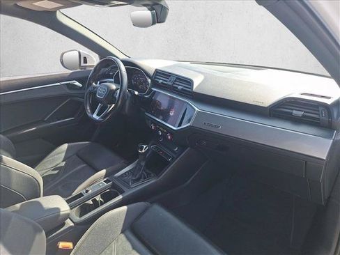 Used 2021 Audi Q3 2.0T Premium AWD/4WD image 18