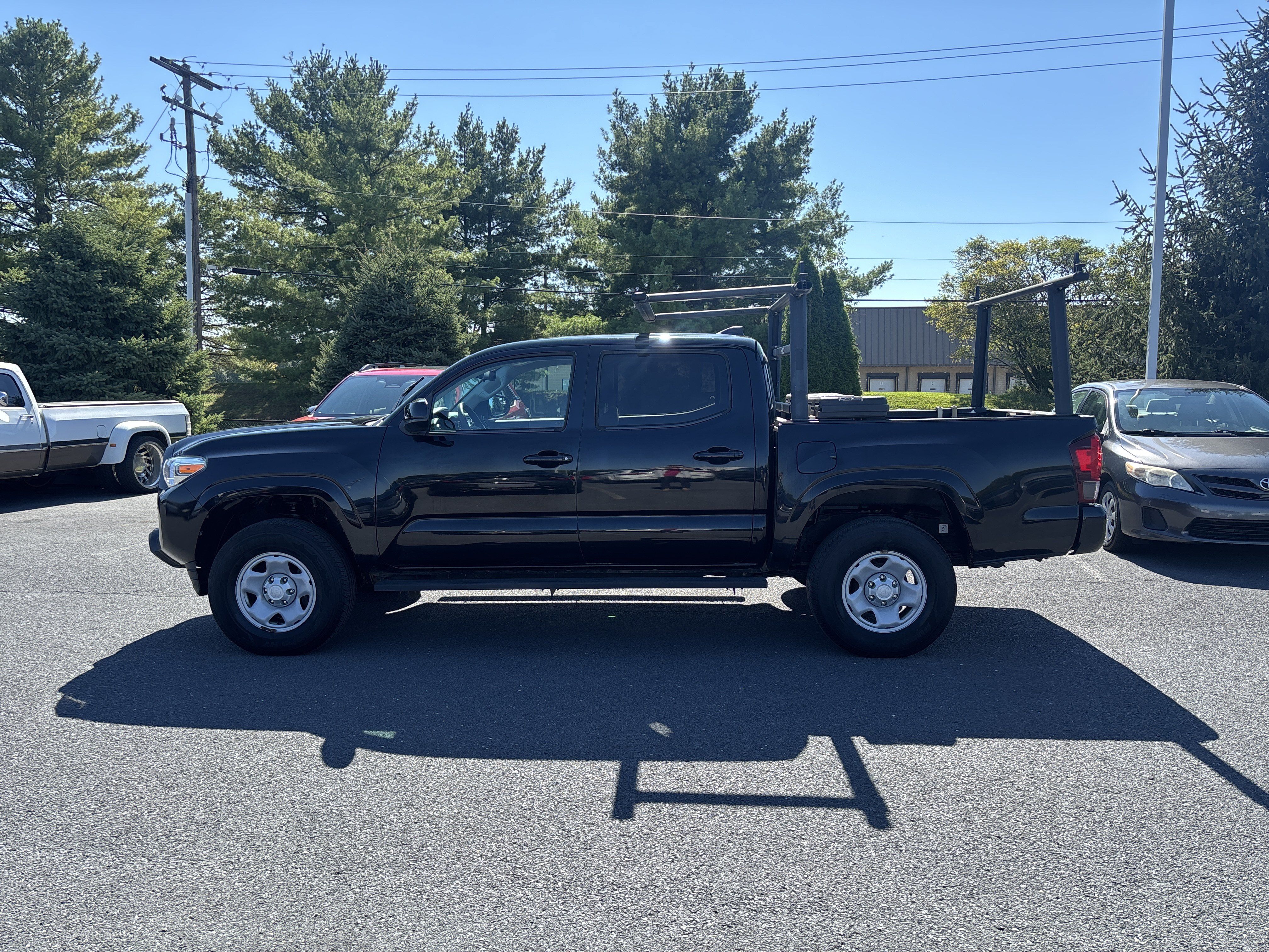 Used 2019 Toyota Tacoma SR w/ SR Convenience Package AWD/4WD image 17