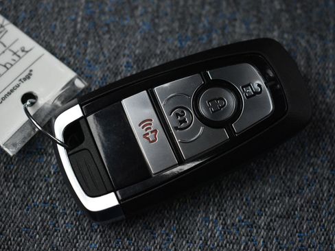 New 2025 Ford Maverick XLT w/ Equipment Group 301A image 32