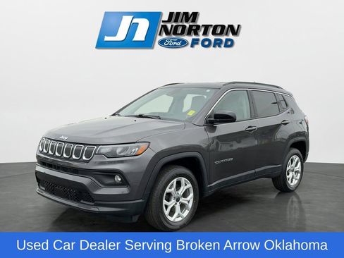 Used 2022 Jeep Compass Latitude w/ Convenience Group AWD/4WD image 8