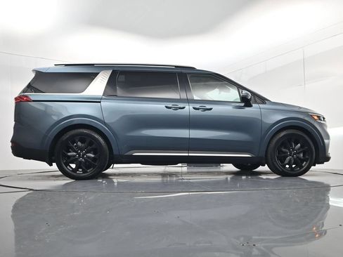 Used 2024 Kia Carnival SX Prestige FWD image 45