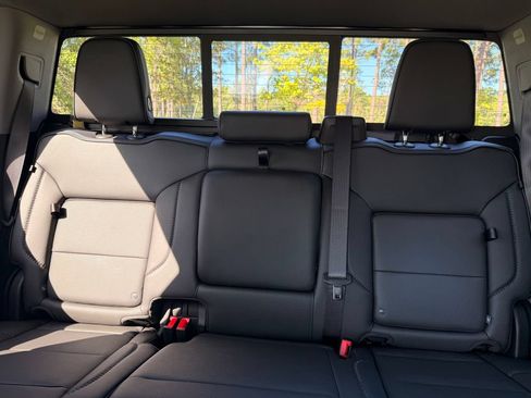 New 2026 GMC Sierra 1500 Denali w/ Denali Reserve Package AWD/4WD image 34