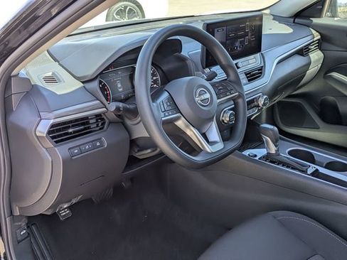 New 2026 Nissan Altima 2.5 SV w/ SV Special Edition Package FWD image 5