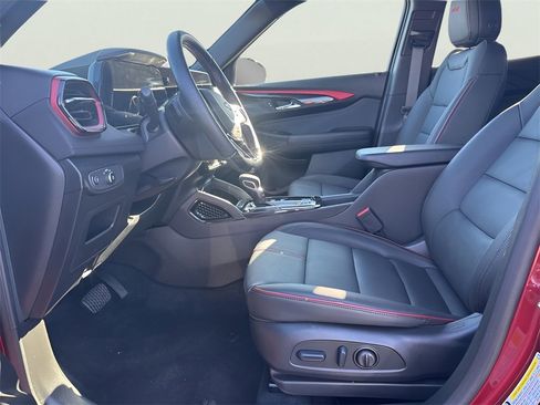 Used 2025 Chevrolet TrailBlazer RS w/ Driver Confidence Package image 12