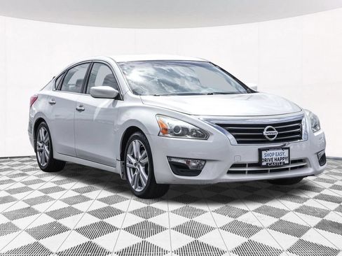 Used 2013 Nissan Altima 3.5 S FWD image 8