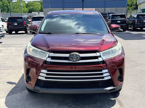 Used 2018 Toyota Highlander LE FWD image 9