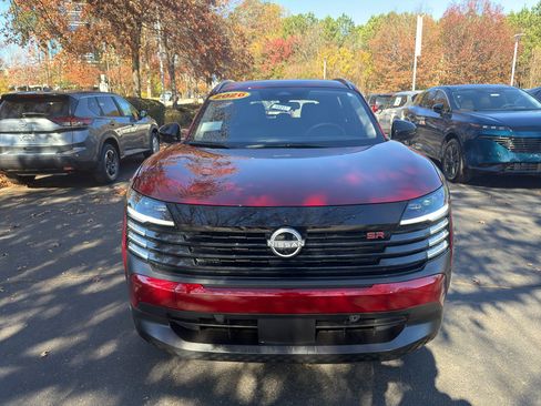 New 2026 Nissan Kicks SR image 2