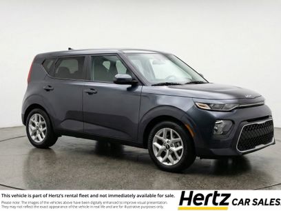 Used 2025 Kia Soul LX w/ LX Technology Package