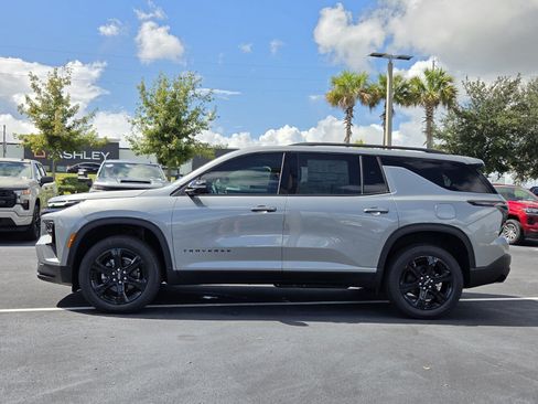 New 2027 Chevrolet Traverse LT w/ Midnight/Sport Edition AWD/4WD image 3