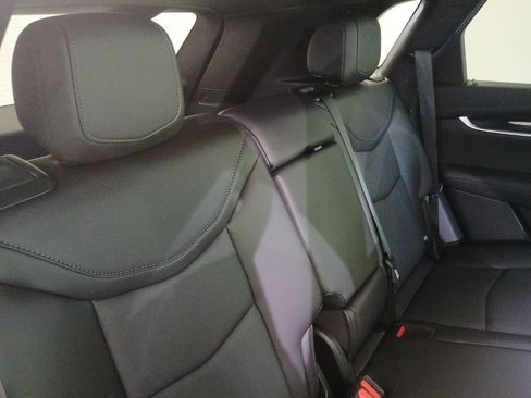 Certified 2025 Cadillac XT5 Premium Luxury w/ Technology Package AWD/4WD image 14